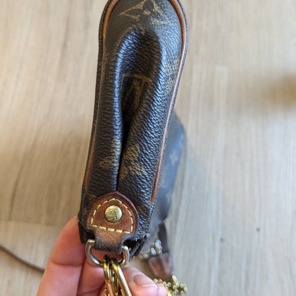 Louis Vuitton Eva clutch - Picture 9 of 16